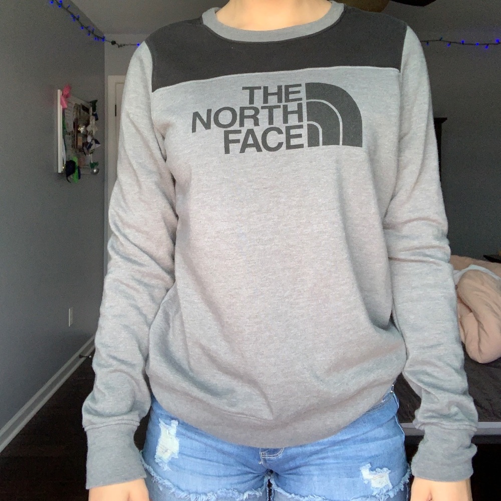 North face crew neck